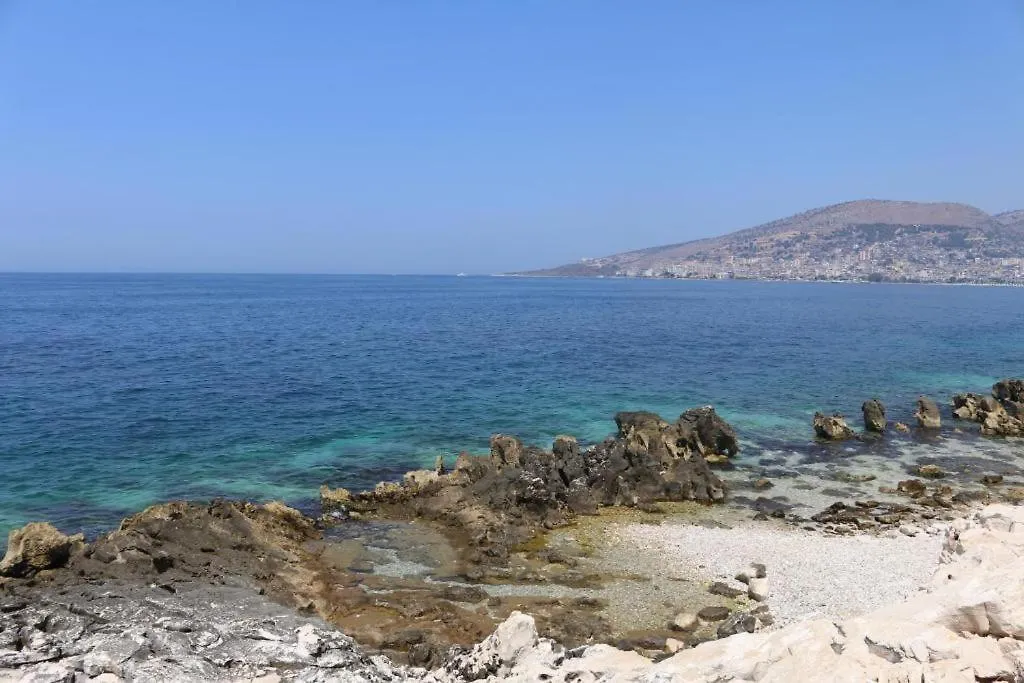 White Residence Apartment - Green Sarande