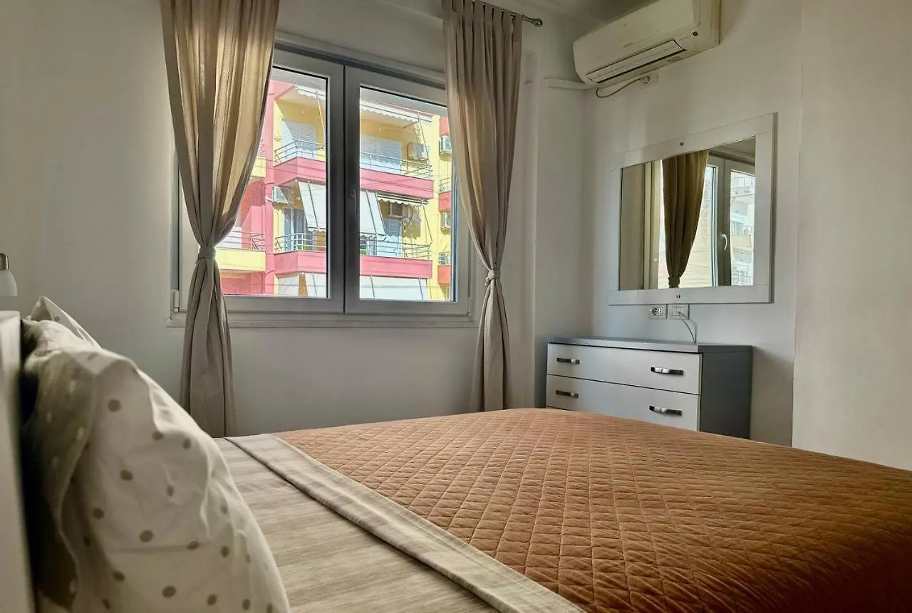 White Residence Apartment - Green Sarande 0*,