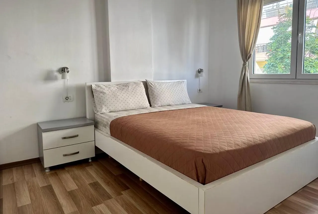 White Residence Apartment - Green Sarande
